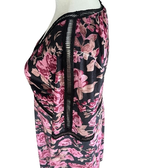Venus Floral Bell Sleeve Dress – Size M – Black Pink Roses – Made in Turkey - Picture 4 of 9